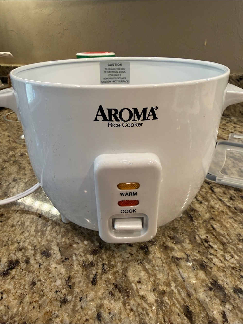 Aroma White Rice Cooker with Warm and Cook Indicators